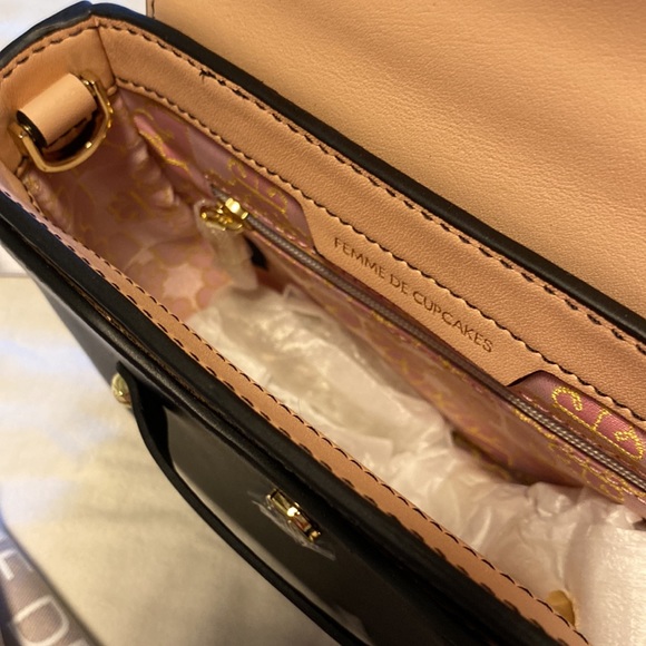FEMME DE CUPCAKES Mini Crossbody - Picture 9 of 11